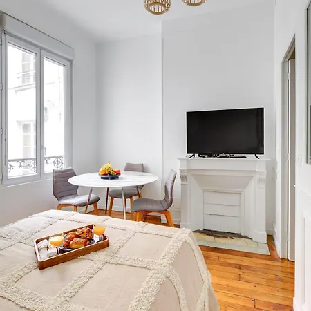 1Br Notre Dame & Seine - Latin Quarter Flat * Parigi